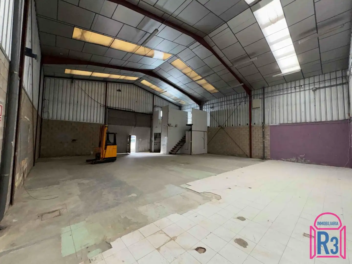 Nave industrial in vendita a Alcalde Miguel Castaño, imagen 3