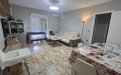 Sala d'estar de Pis en venda en  Córdoba Capital amb Aire condicionat, Terrassa i Balcó