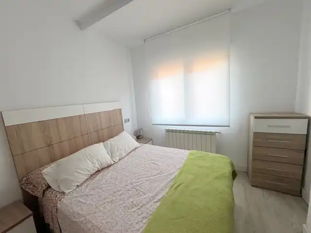 Schlafzimmer von Wohnung zur Miete in Puertollano mit Klimaanlage, Heizung und Möbliert