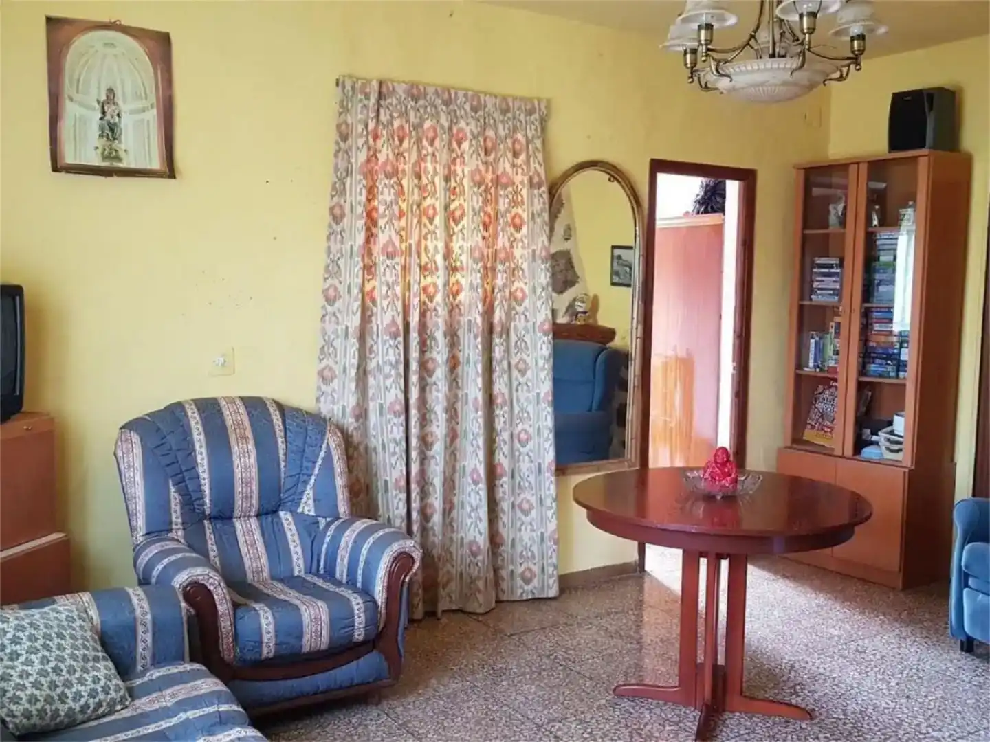 Sala d'estar de Finca rústica en venda en Agres amb Jardí privat, Traster i Moblat
