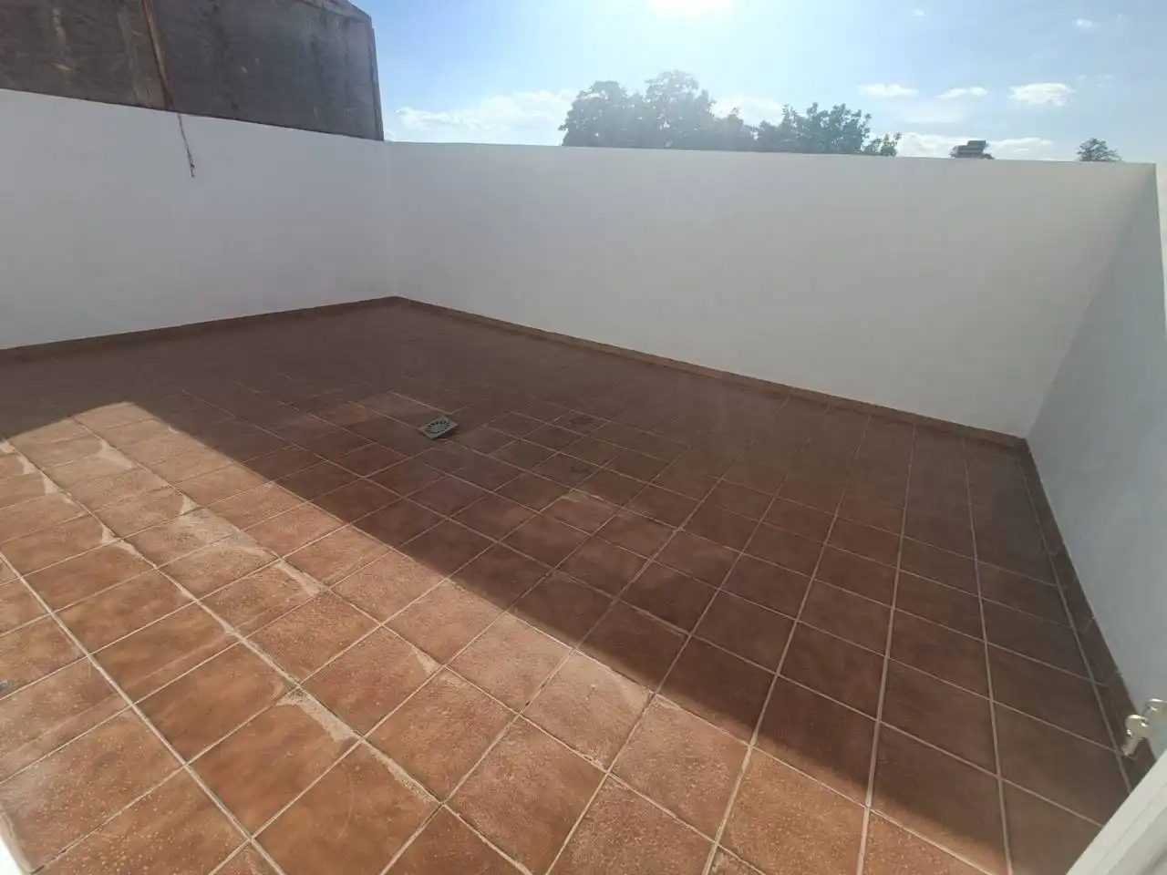 Terrassa de Casa o xalet en venda en Villanueva Mesía amb Jardí privat, Terrassa i Moblat