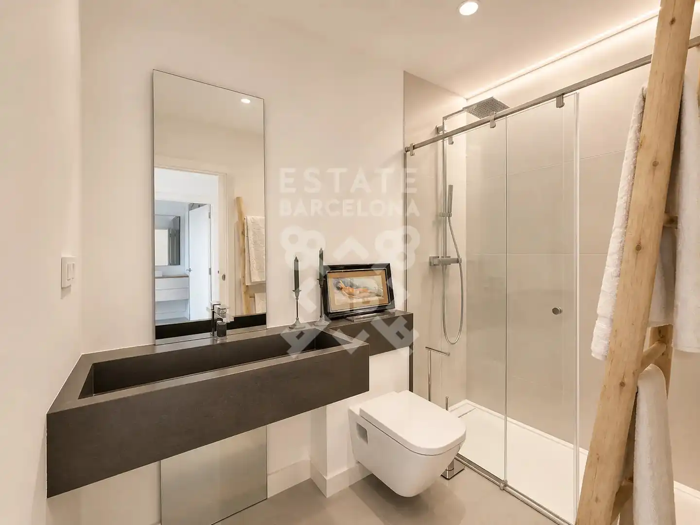 Bany de Àtic en venda en Barcelona amb Aire condicionat, Terrassa i Moblat