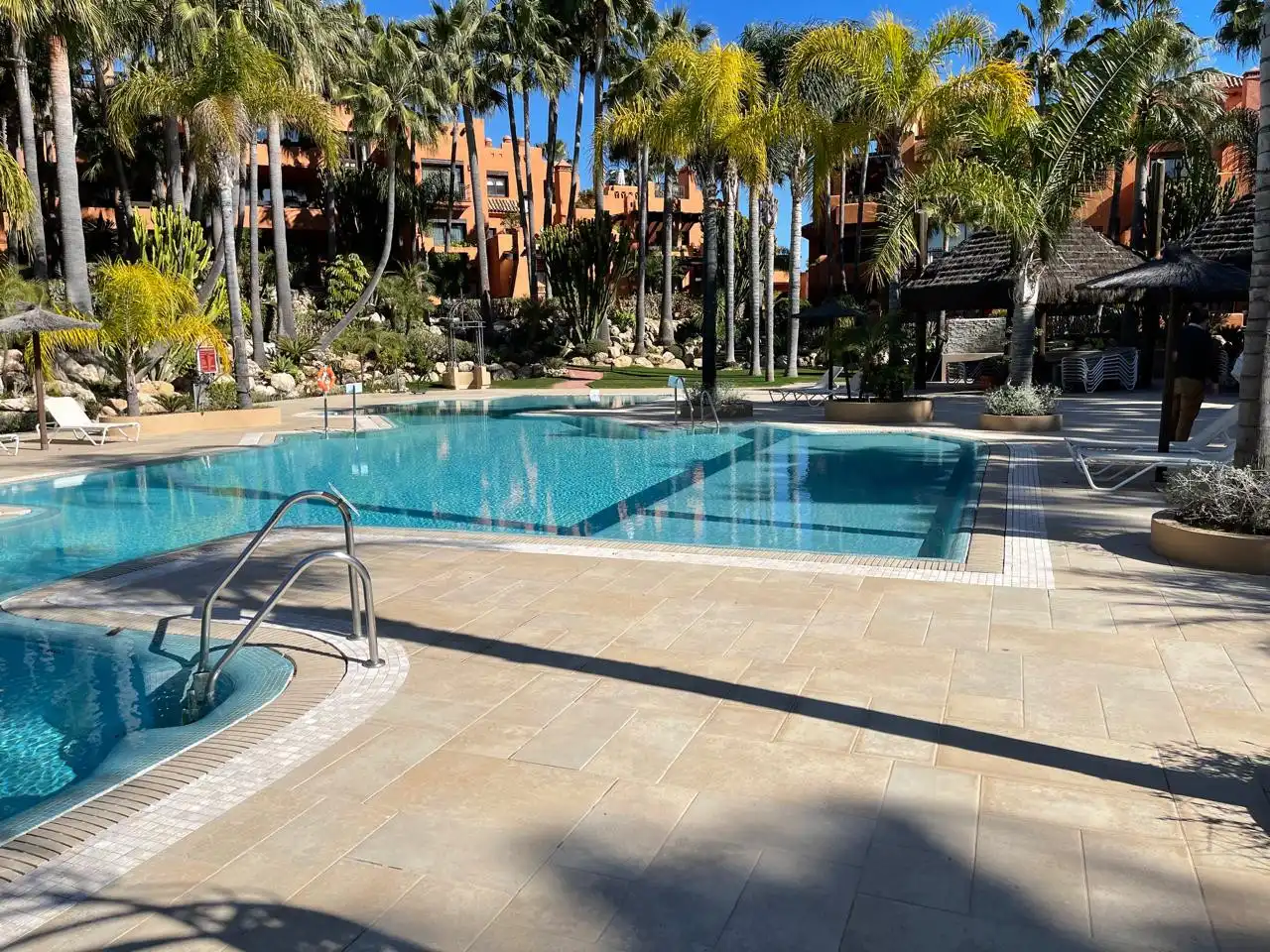 Swimming pool of Apartments for rent in Marbella  with Air Conditioner, Heating and Private garden