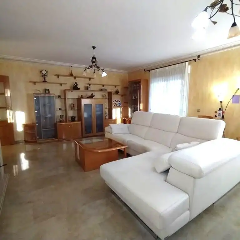 Sala d'estar de Casa o xalet en venda en Orihuela amb Aire condicionat, Jardí privat i Terrassa