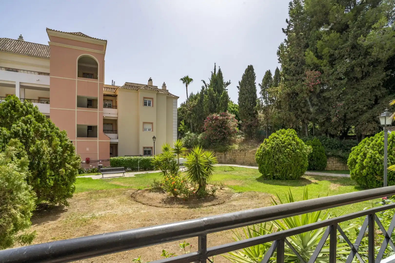 Home with pool for sale in Nueva Andalucía, imagen 2