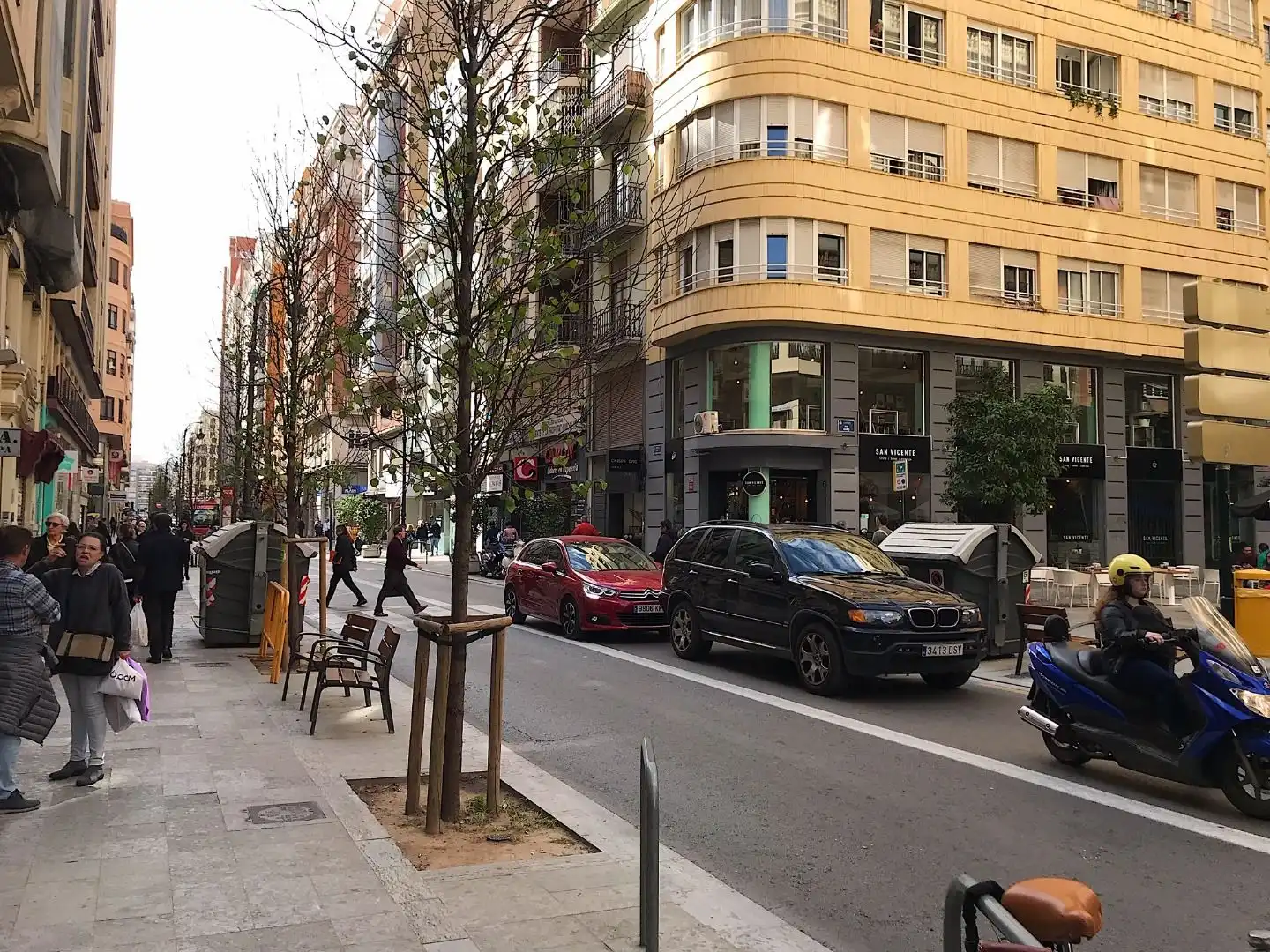 Vista exterior de Local de alquiler en Valencia