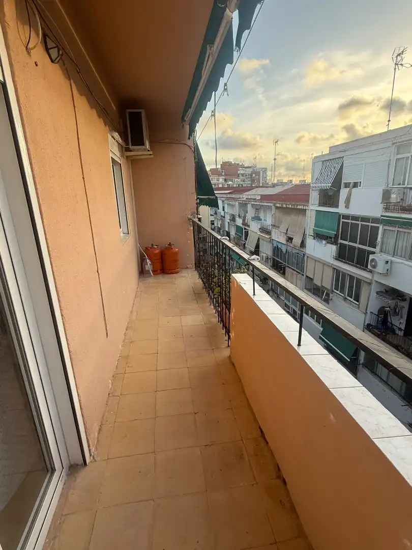 Wohnung mit Balkon zur Miete in Calle Maestro Luis Torregrosa