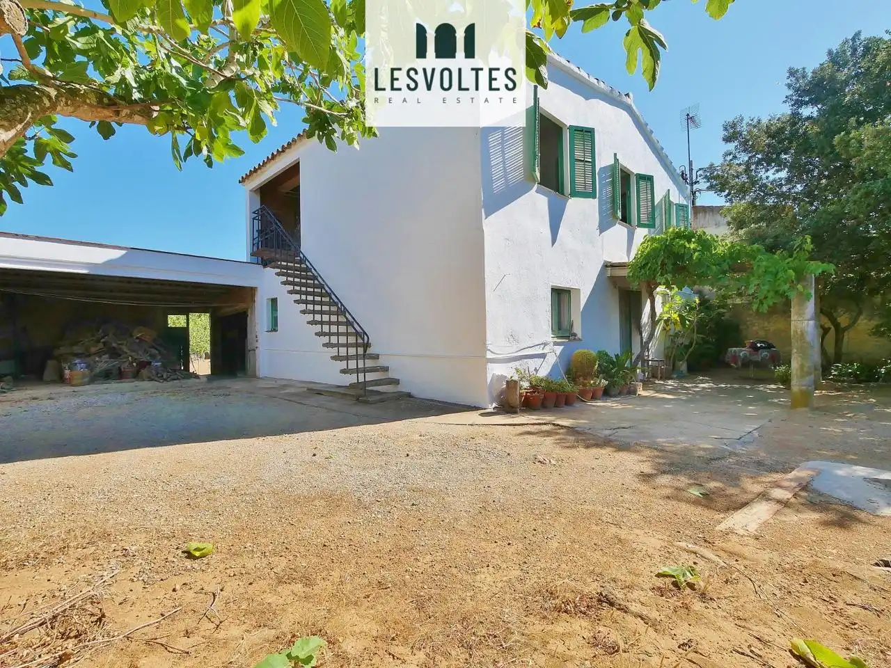 Vista exterior de Casa o chalet en venta en Mont-ras con Jardín privado