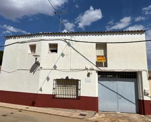 Vista exterior de Casa o xalet en venda en Viso del Marqués amb Aire condicionat