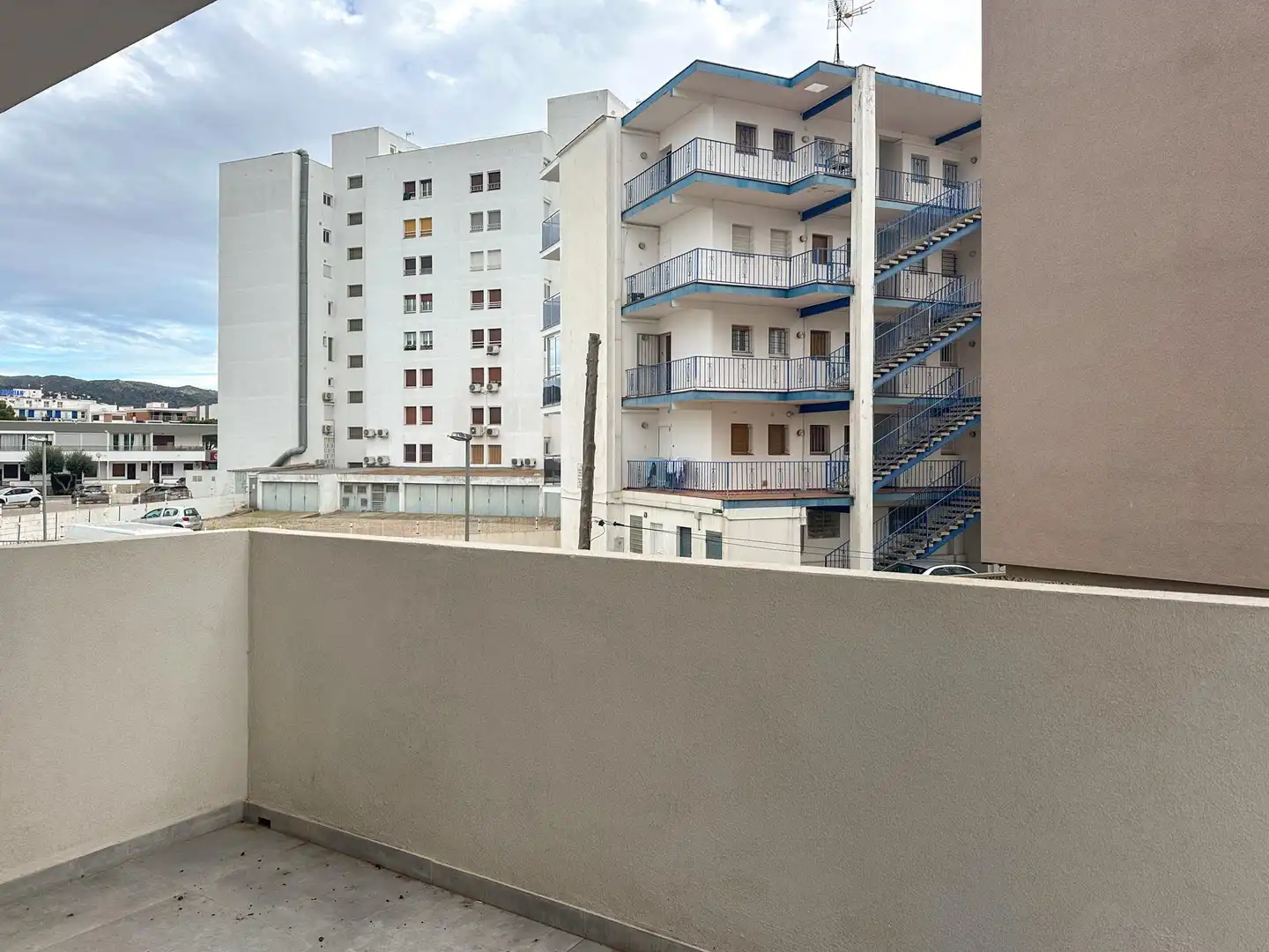 Vista exterior de Apartamento en venta en Roses con Aire acondicionado, Terraza y Balcón