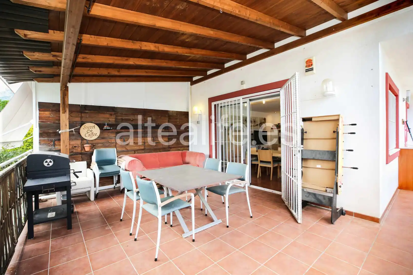 Vista exterior de Casa adosada en venta en La Nucia con Aire acondicionado, Jardín privado y Terraza