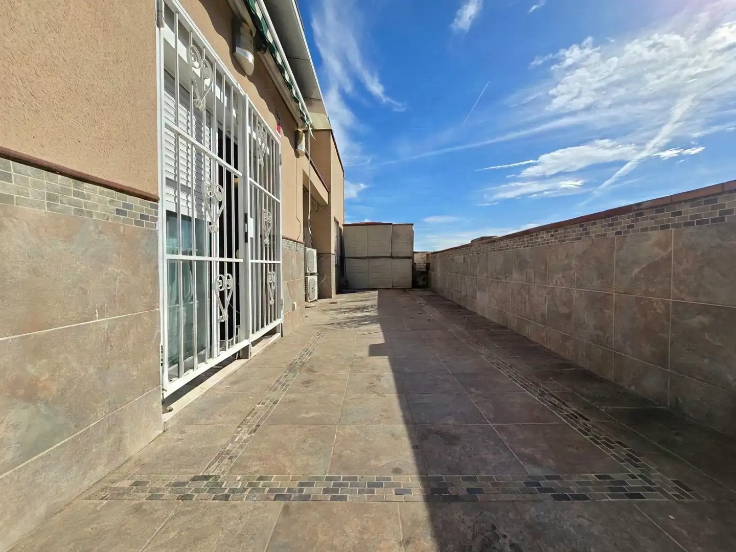 Vista exterior de Àtic en venda en Barcelona amb Aire condicionat, Calefacció i Terrassa