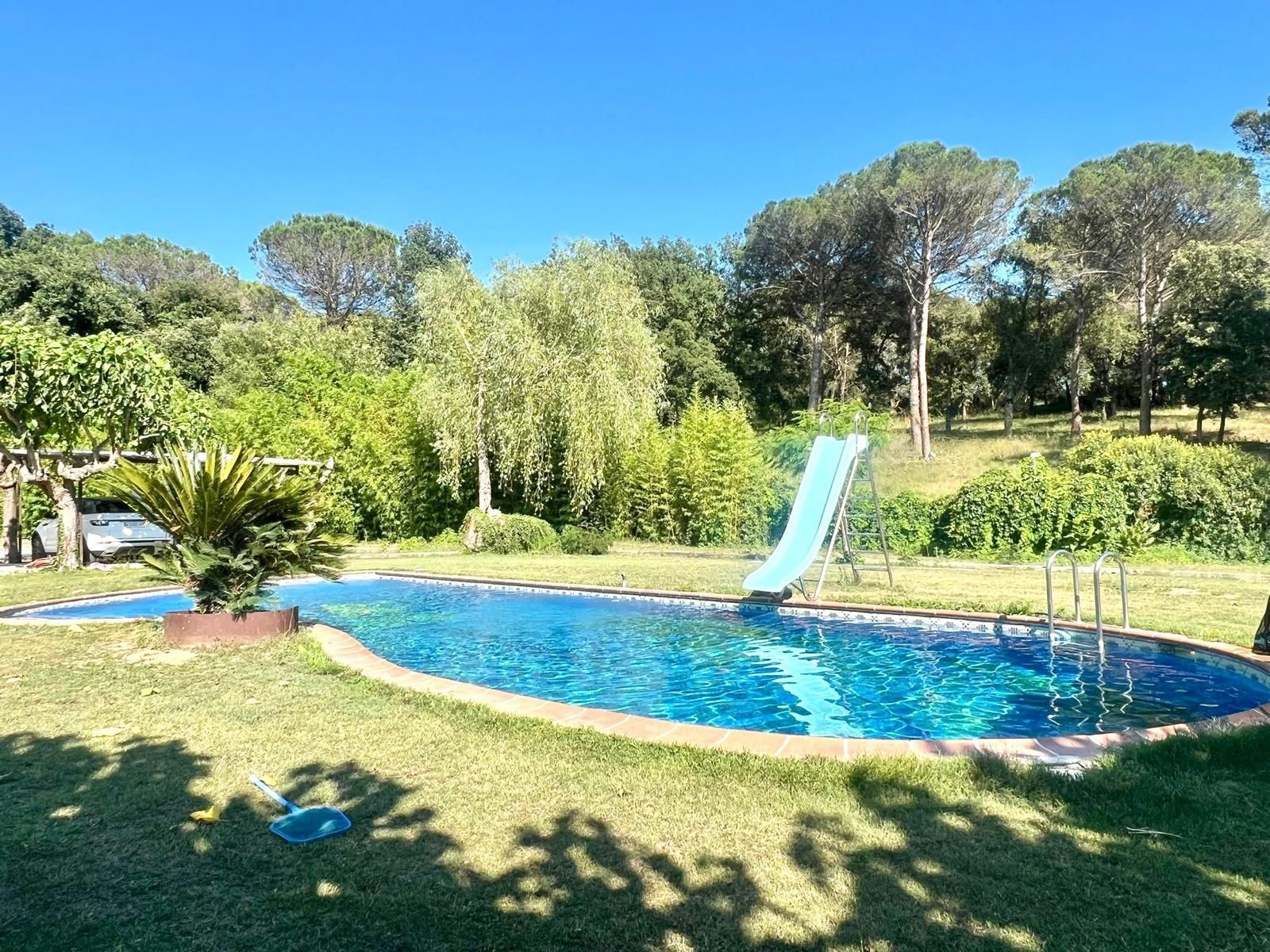 Piscina de Finca rústica de lloguer en Tordera amb Aire condicionat, Calefacció i Jardí privat