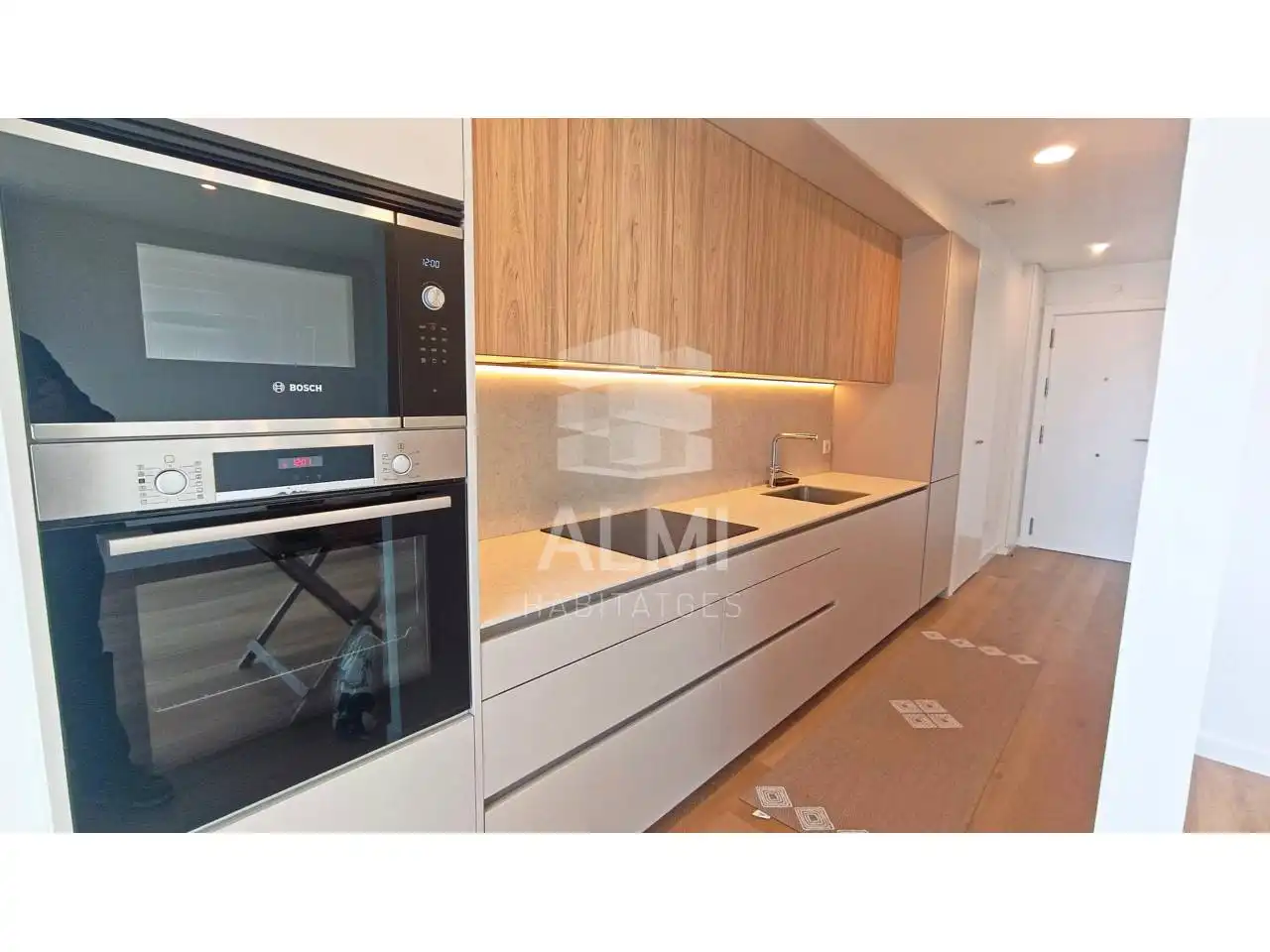 Cuina de Apartament de lloguer en Barcelona amb Aire condicionat, Calefacció i Parquet