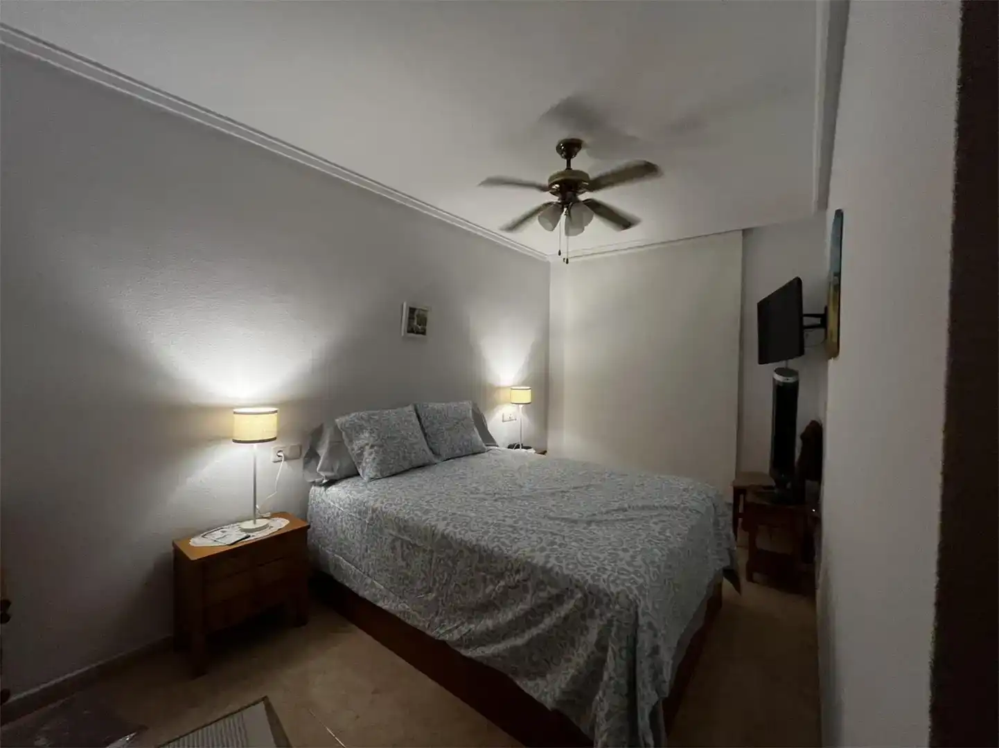 Habitación de Ático de alquiler en Torrevieja con Aire acondicionado, Amueblado y Horno