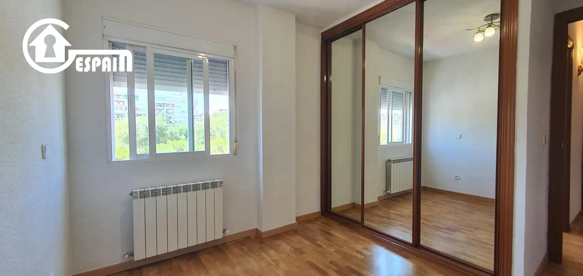 Habitación de Piso en venta en Madrid con Calefacción y Parquet