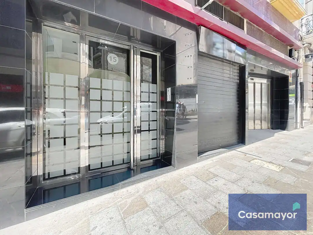 Piso en venta en Alicante / Alacant con Aire acondicionado, Calefacción y Trastero