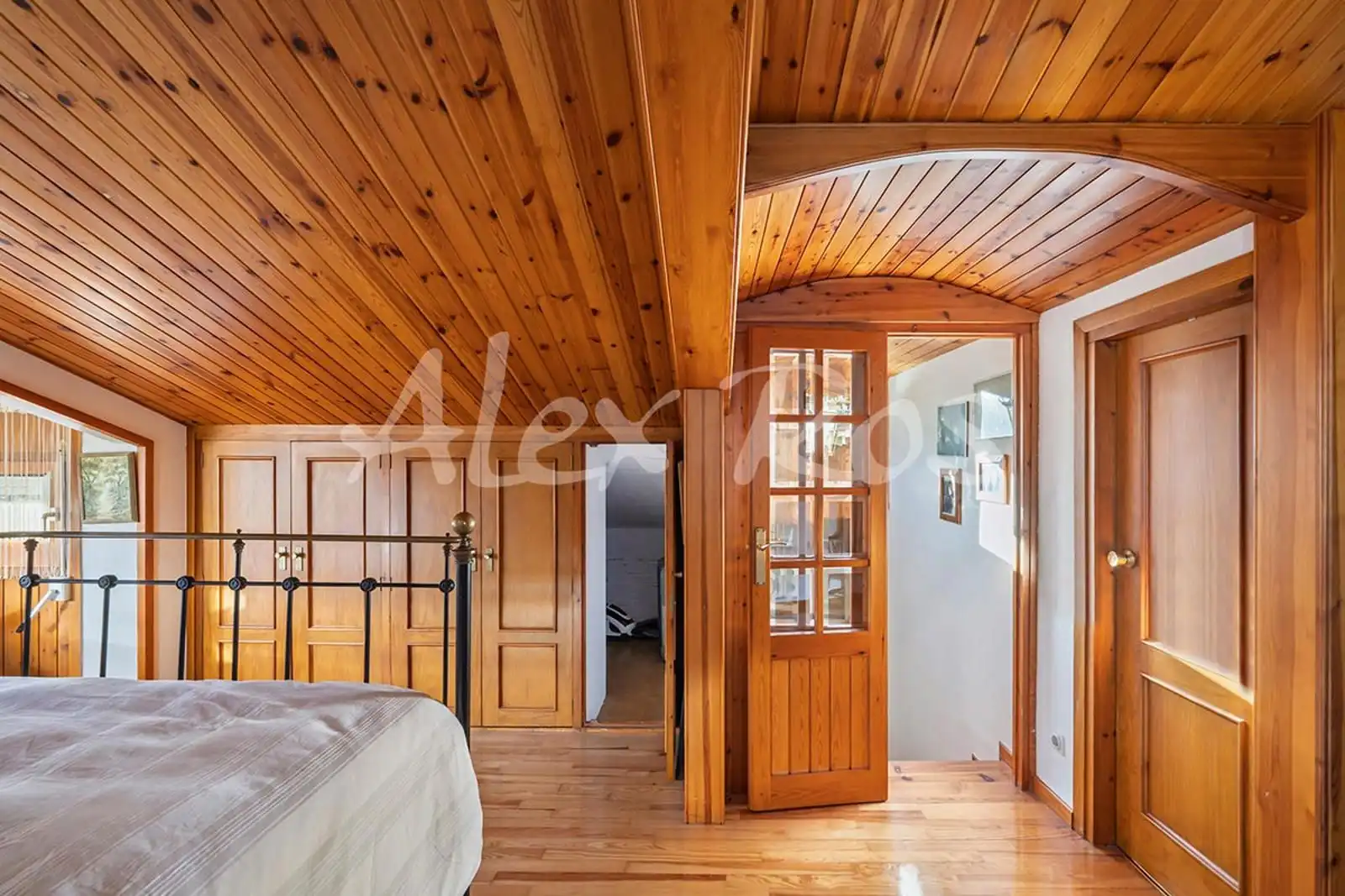 Dormitori de Casa o xalet en venda en Fontanals de Cerdanya amb Terrassa, Traster i Moblat