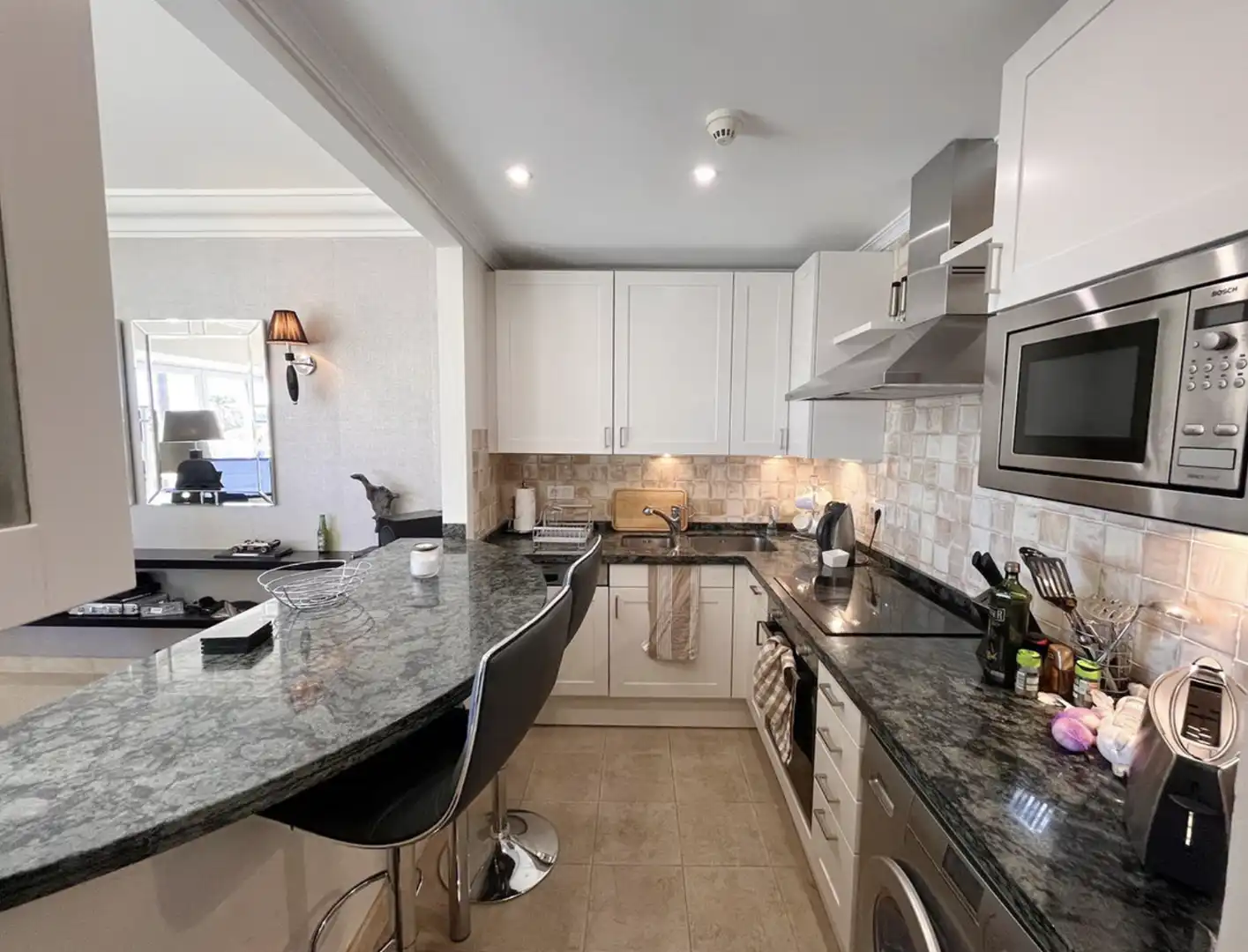 Cocina de Ático en venta en Marbella con Aire acondicionado, Terraza y Amueblado