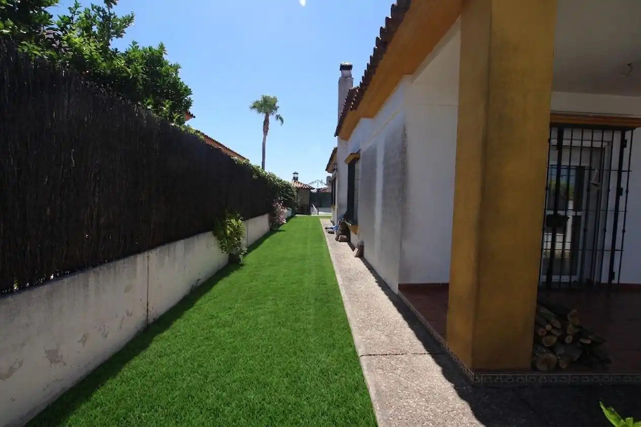 Garden of Houses for sale in Jerez de la Frontera  with Air Conditioner and Swimming Pool
