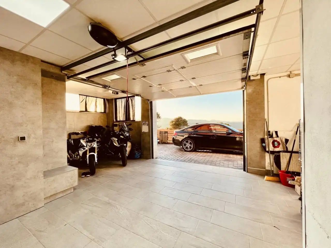 Parking de Casa o chalet en venta en Caldes de Montbui con Calefacción, Jardín privado y Parquet