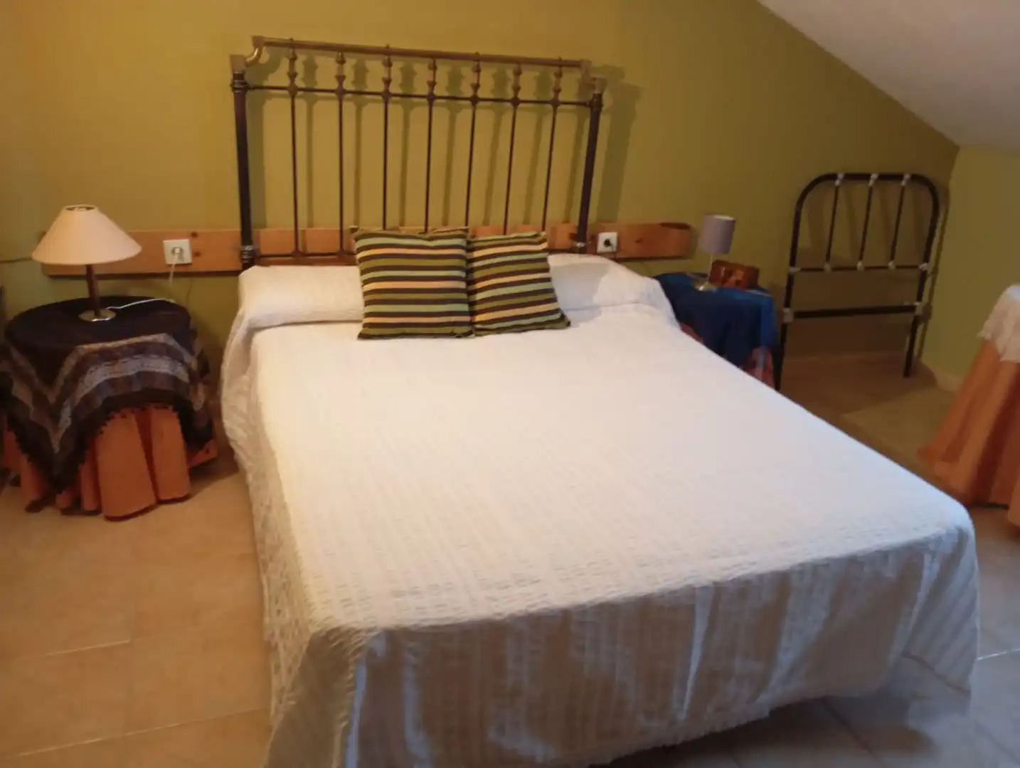Schlafzimmer von Haus oder Chalet zum Verkauf in Valdepeñas mit Klimaanlage, Heizung und Terrasse