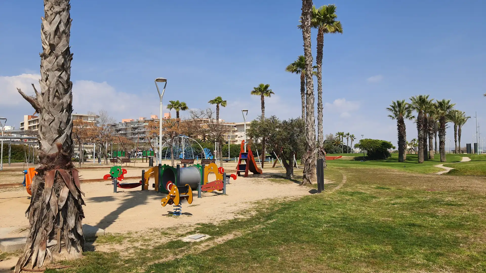 Vista exterior de Apartament en venda en Vila-seca amb Terrassa i Piscina comunitària