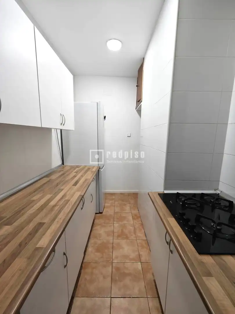 Cocina de Apartamento en venta en Madrid con Calefacción