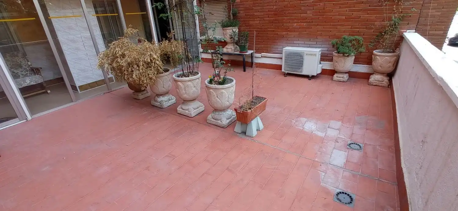 Terraza de Piso para compartir en Alcalá de Henares