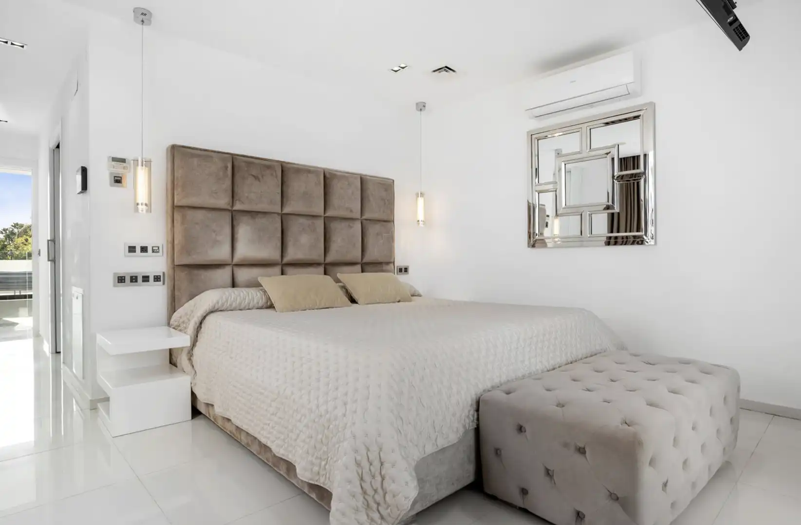 Bedroom of Houses for rent in Marbella  with Air Conditioner, Private garden and Swimming Pool