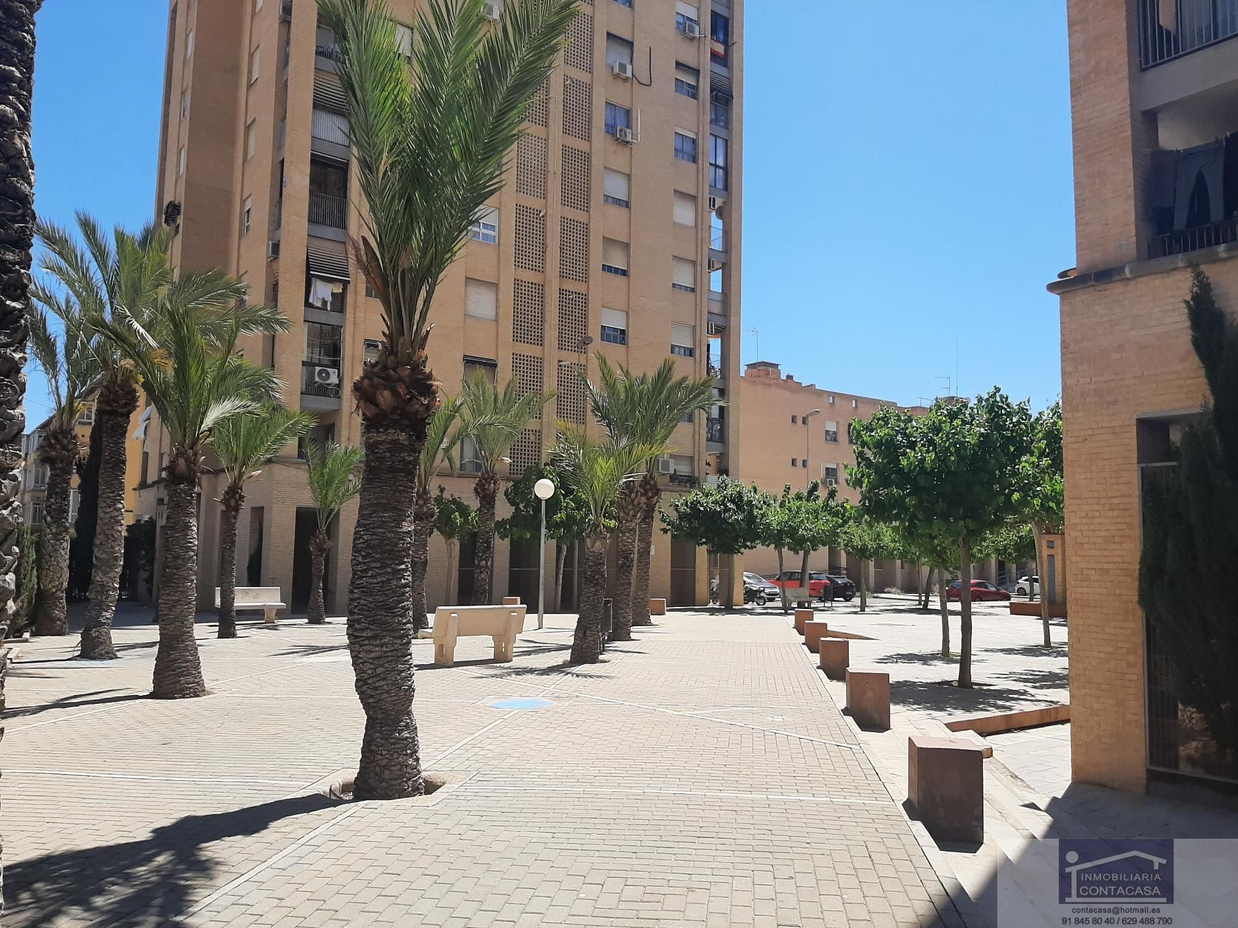 Vista exterior de Piso en venta en Alicante / Alacant con Terraza