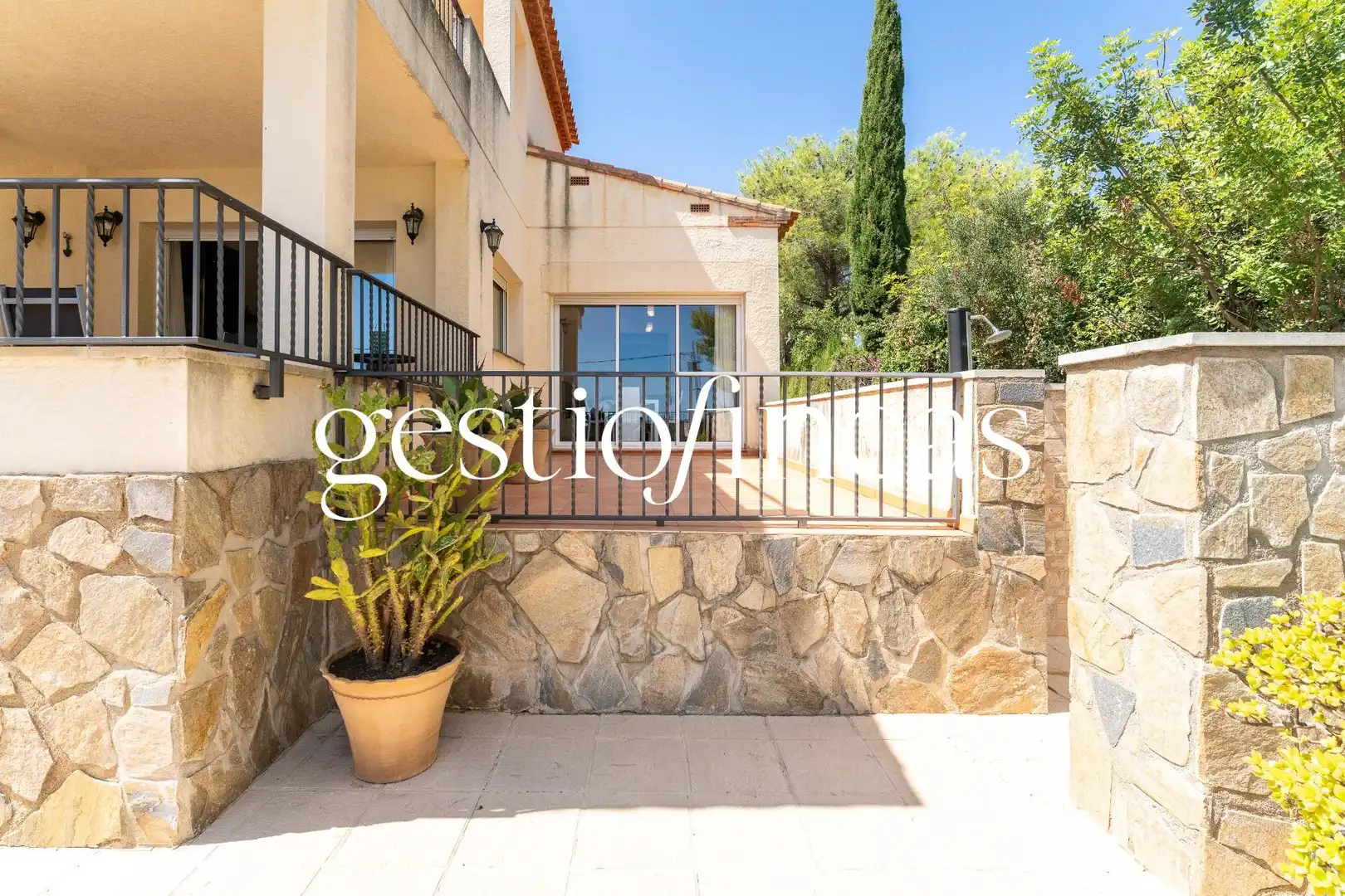 Terrace of Houses for sale in Pratdip  with Air Conditioner, Heating and Private garden