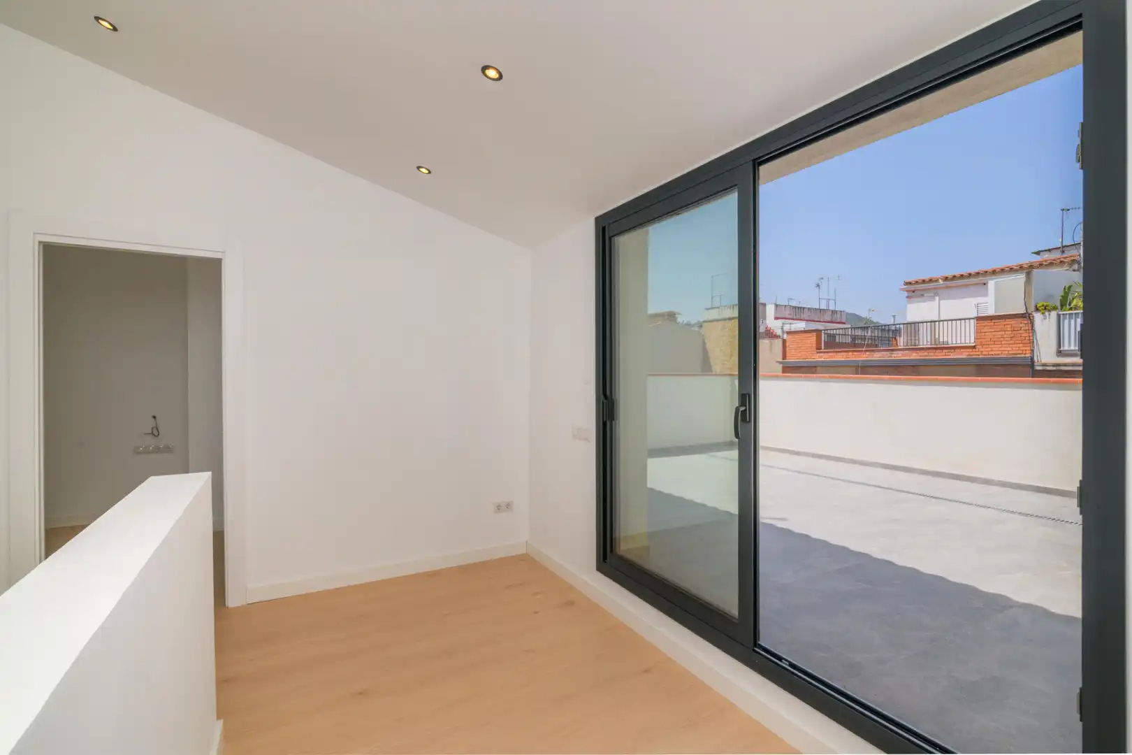 Penthouse with terrace for sale in Carrer Victòria 95, imagen 43