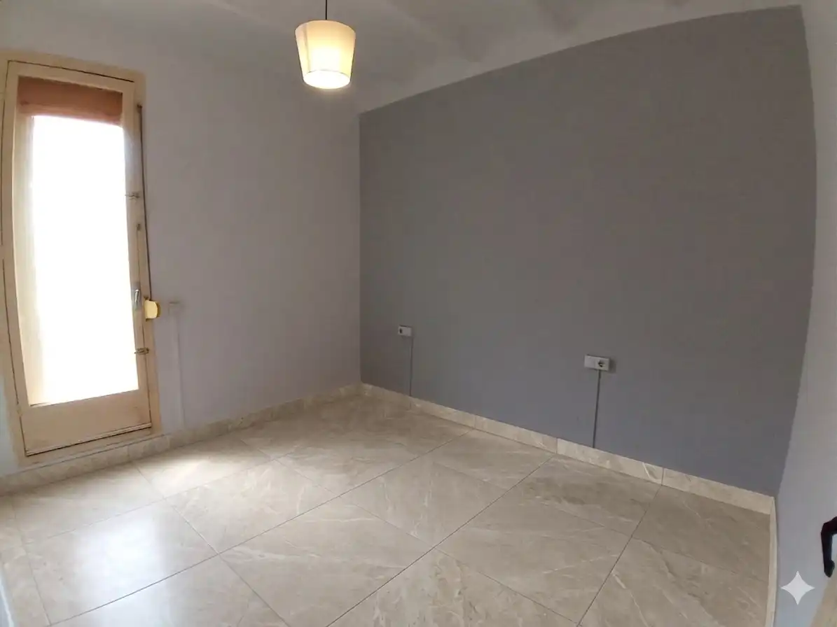 Piso de alquiler en Barcelona con Terraza y Horno