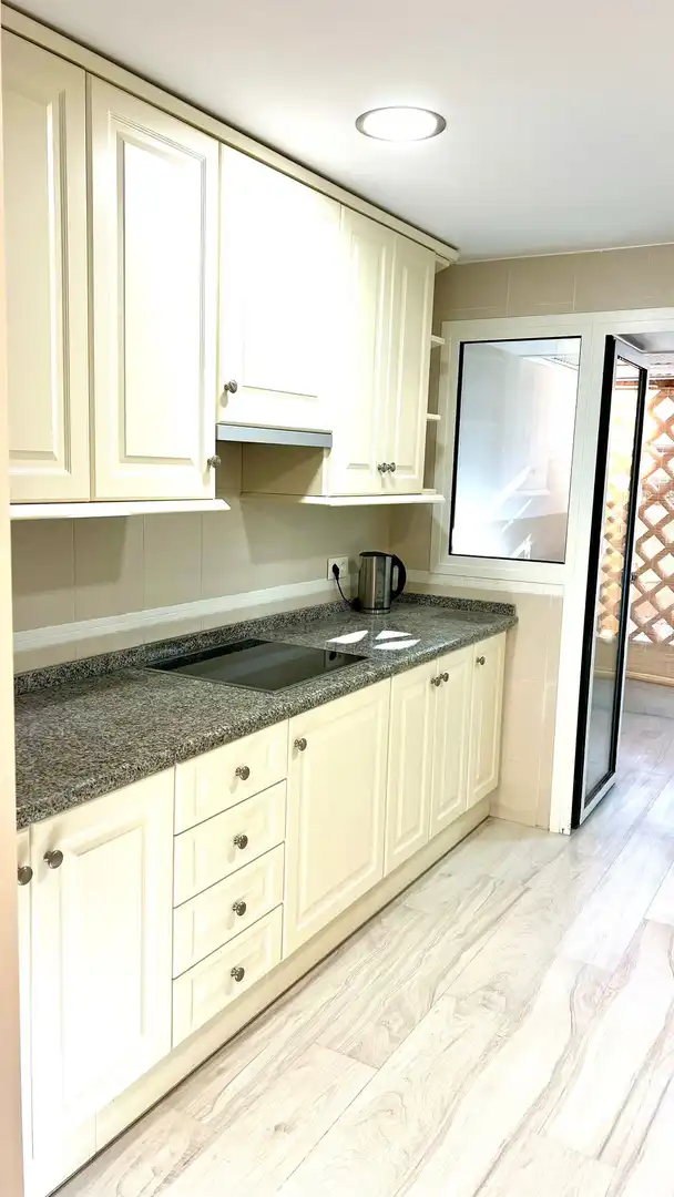 Apartament amb piscina en venda a Estepona Pueblo, imagen 10