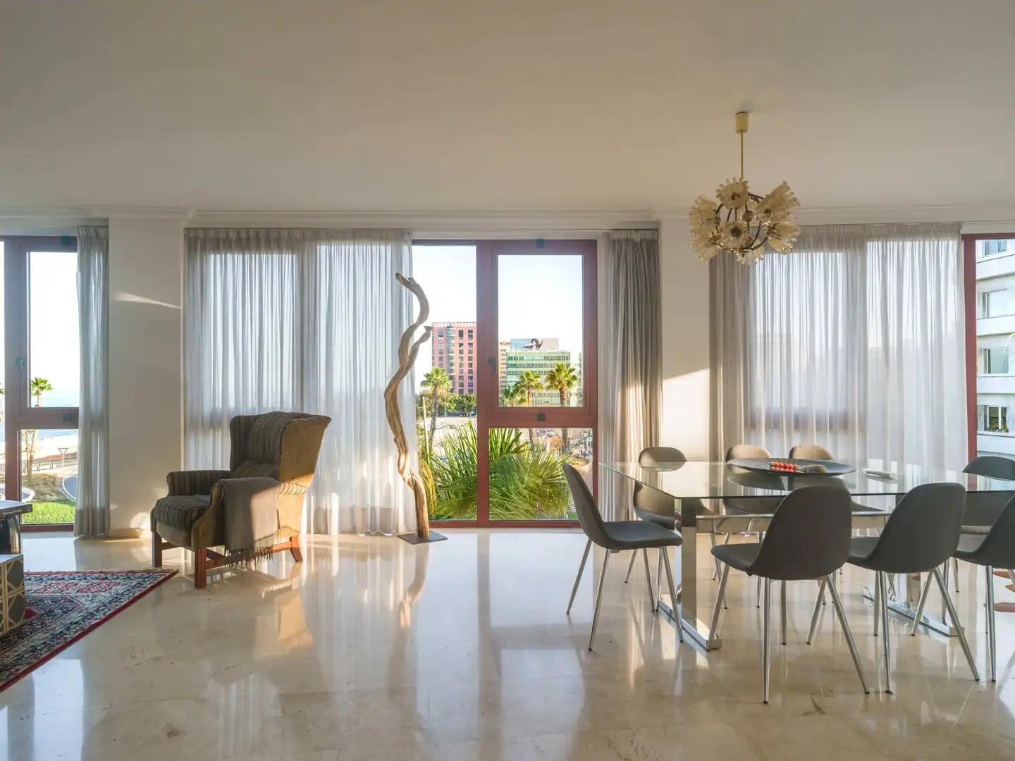 Sala d'estar de Pis en venda en Las Palmas de Gran Canaria amb Aire condicionat