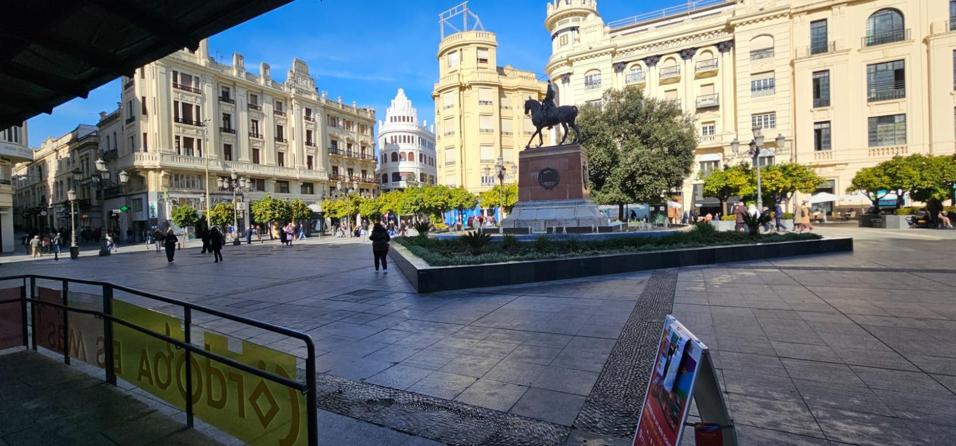 Piso en venta en Plaza de las Tendillas, Zona Centro, Centro