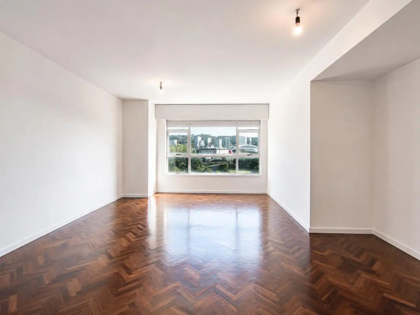 Sala d'estar de Pis en venda en A Coruña Capital  amb Calefacció, Parquet i Traster