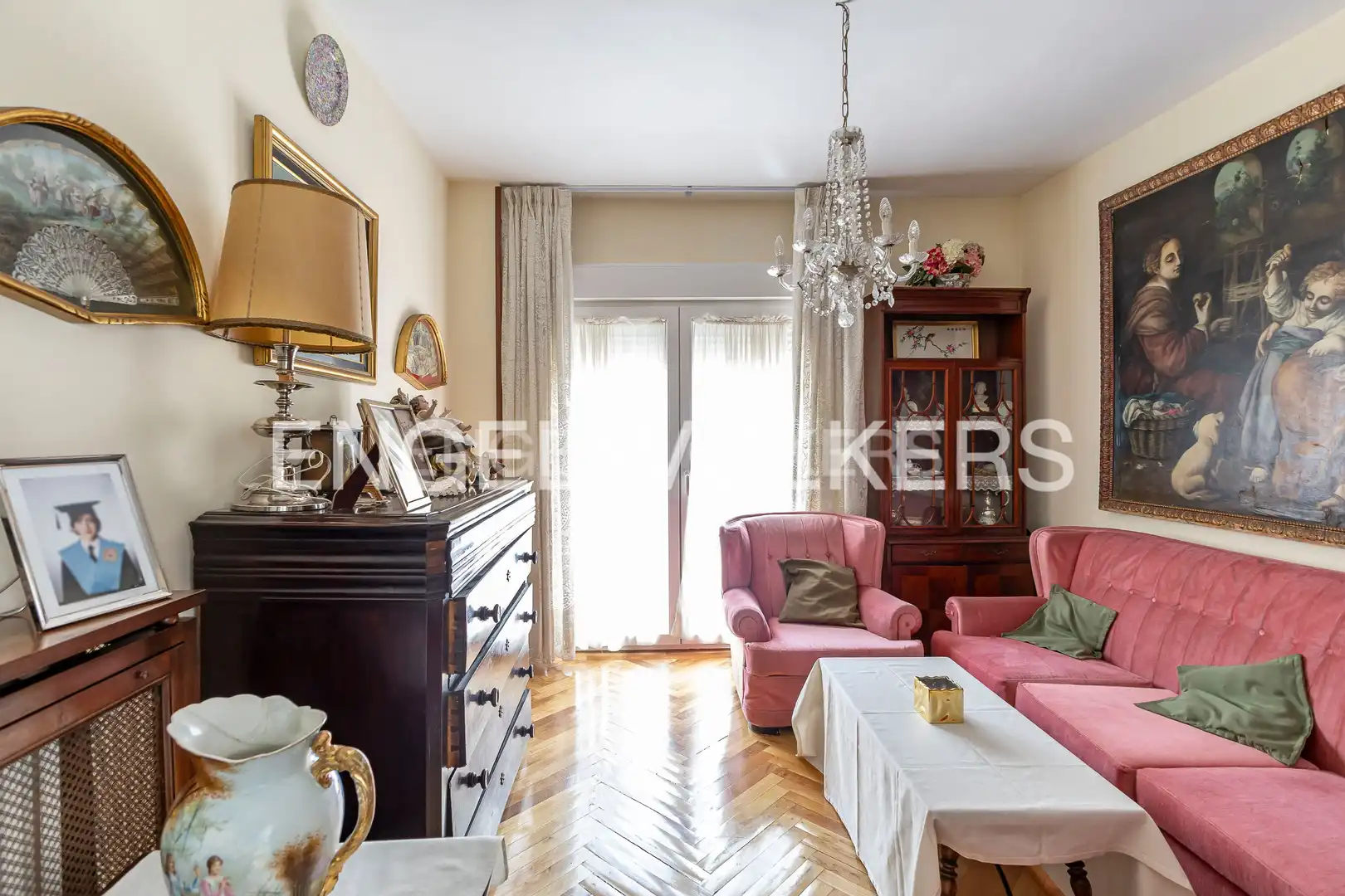 Living room of Flat for sale in Madrid  with Heating, Parquet flooring and Terrace