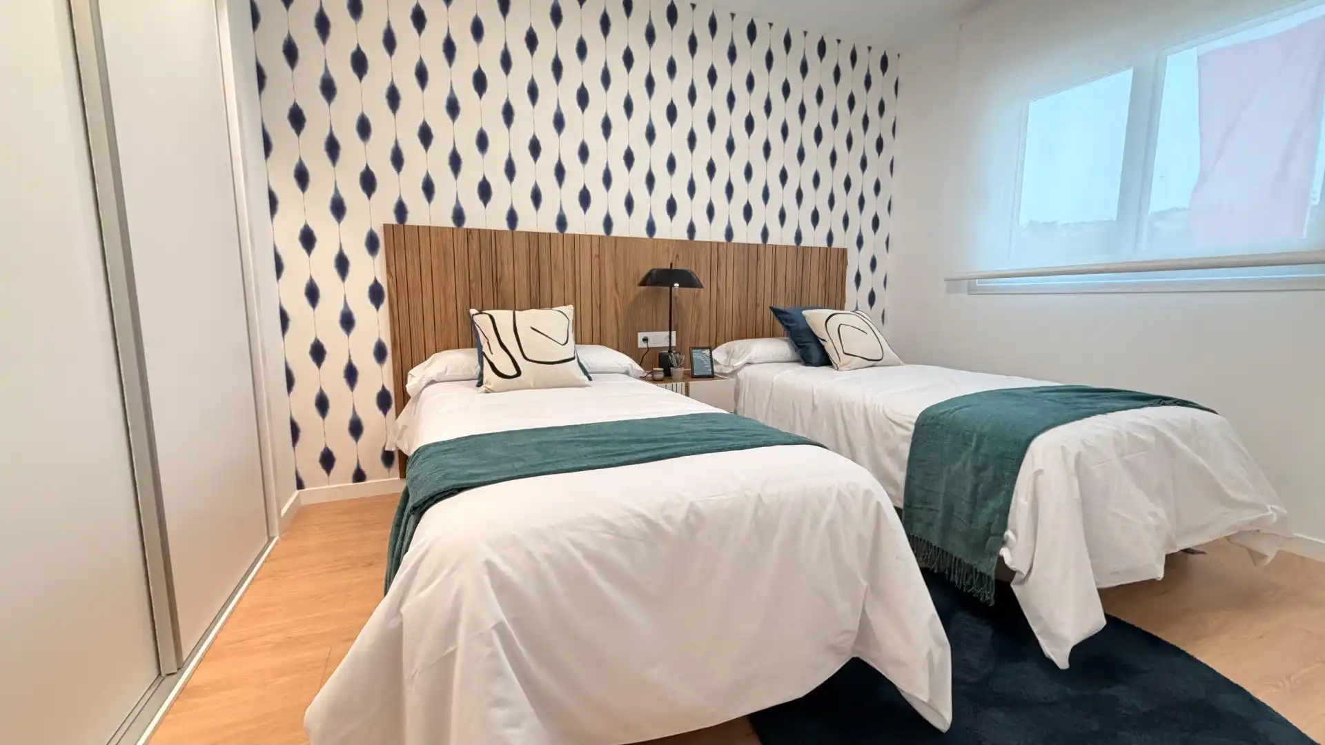Habitación de Planta baja en venta en Monforte del Cid con Aire acondicionado, Jardín privado y Terraza