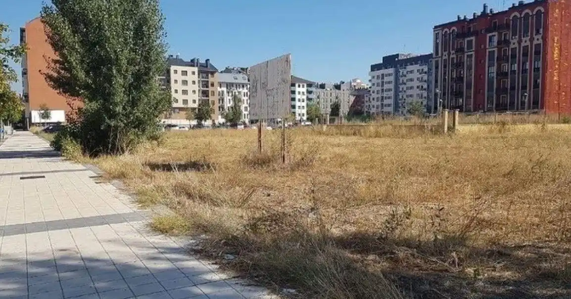 Terreni e lotti in vendita a Calle de Juan Pablo II, imagen 2