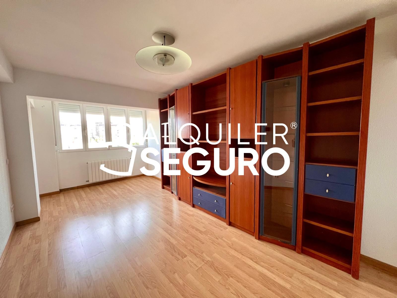Habitación de Piso de alquiler en  Madrid Capital con Calefacción