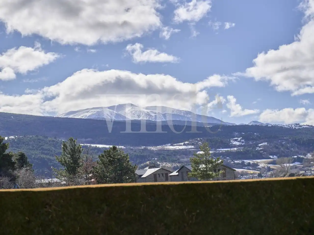 Vista exterior de Piso en venta en Palau - de - Cerdagne con Calefacción, Parquet y Terraza