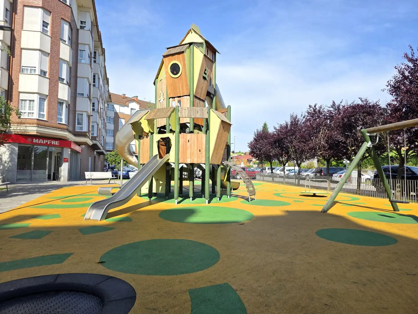 Außenansicht von Wohnung zum Verkauf in Siero mit Heizung, Parkett und Terrasse