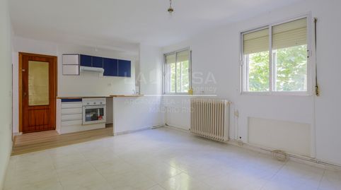 Foto 5 de Piso en venta en Calle de Cuart de Poblet, Lucero, Madrid Capital