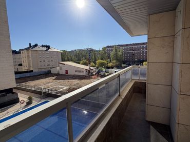 Pis amb piscina en venda a Logroño - Marques de Larios