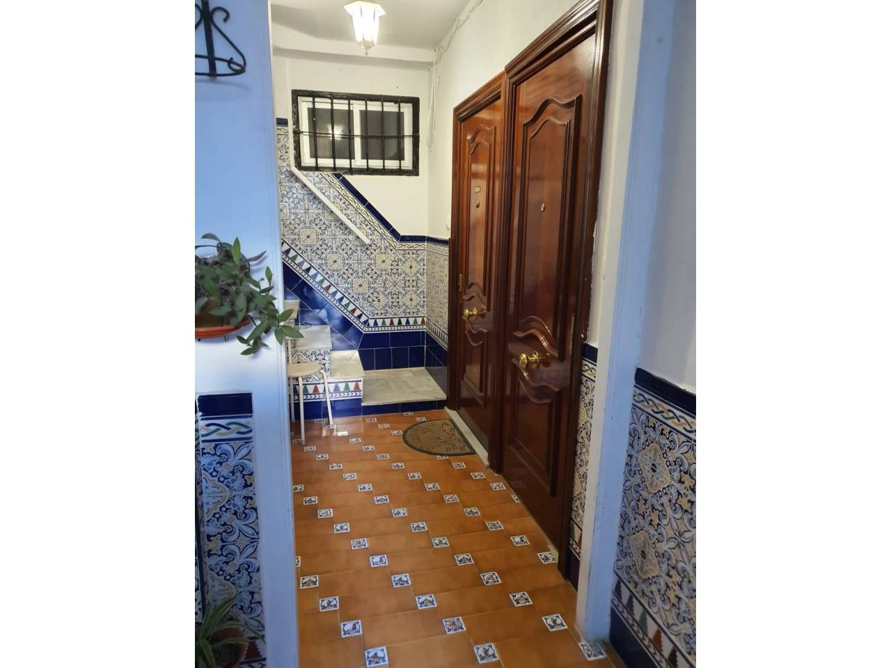 Premises for sale in  Cádiz Capital