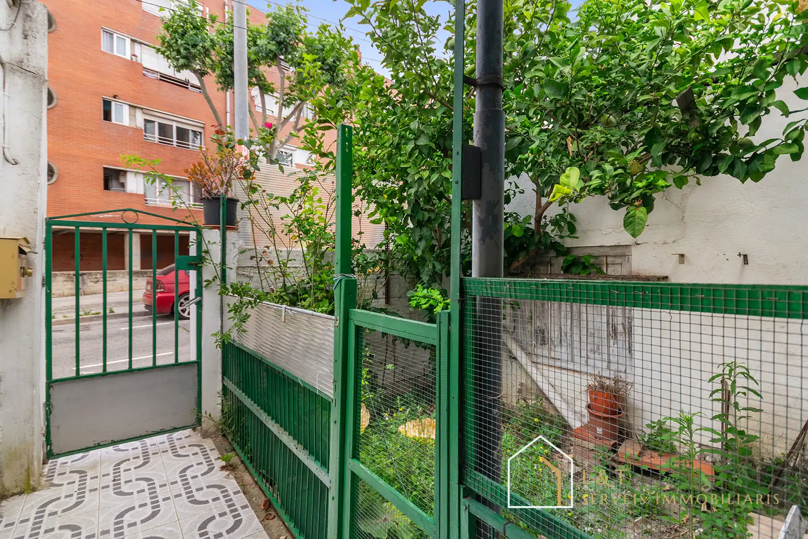 Exterior view of Houses for sale in Rubí  with Air Conditioner