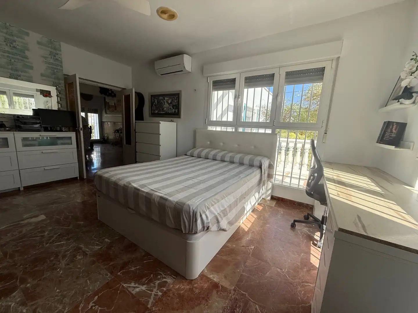 Habitación de Casa o chalet en venta en Almería con Aire acondicionado, Jardín privado y Terraza