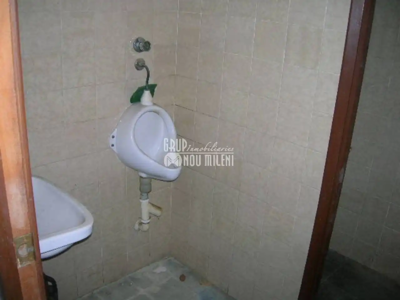 Bathroom of Flat for sale in Catarroja  with Air Conditioner, Heating and Private garden